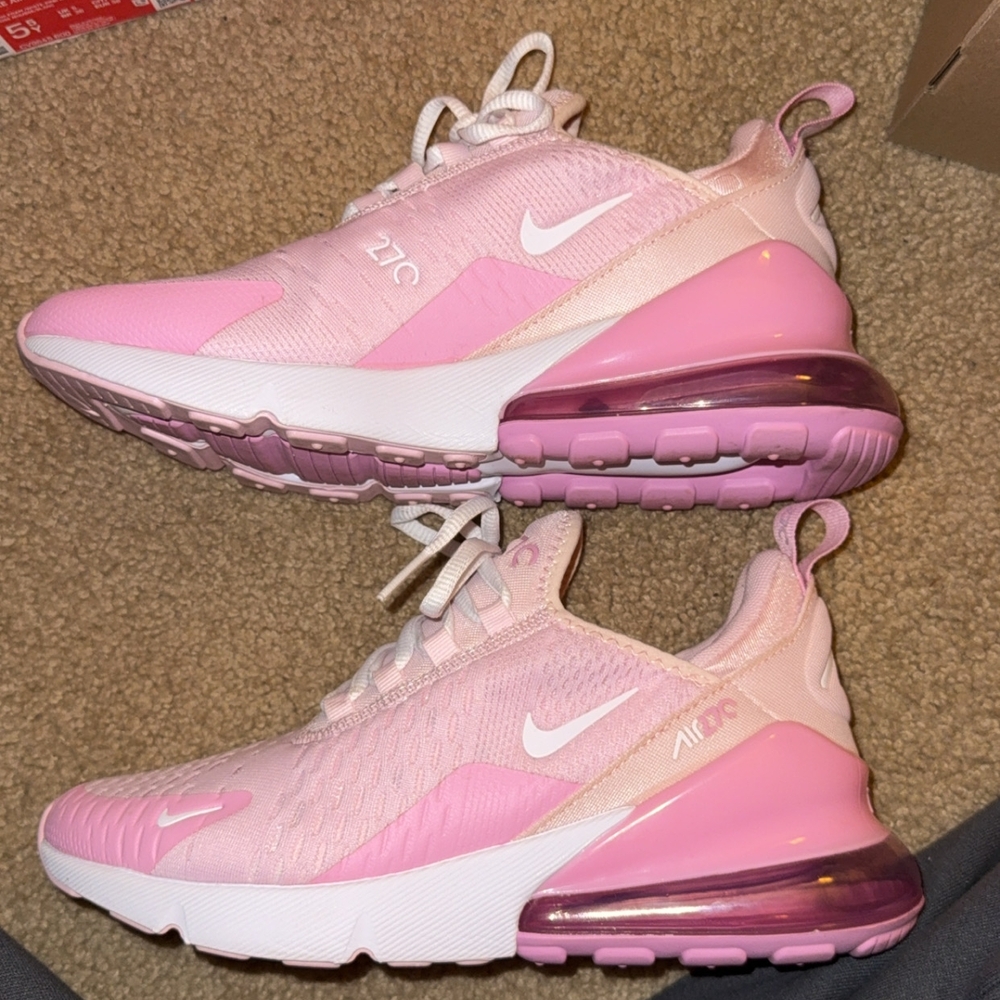 Nike Women's Air Max 270 Pink Sneakers - Picture 4 of 6
